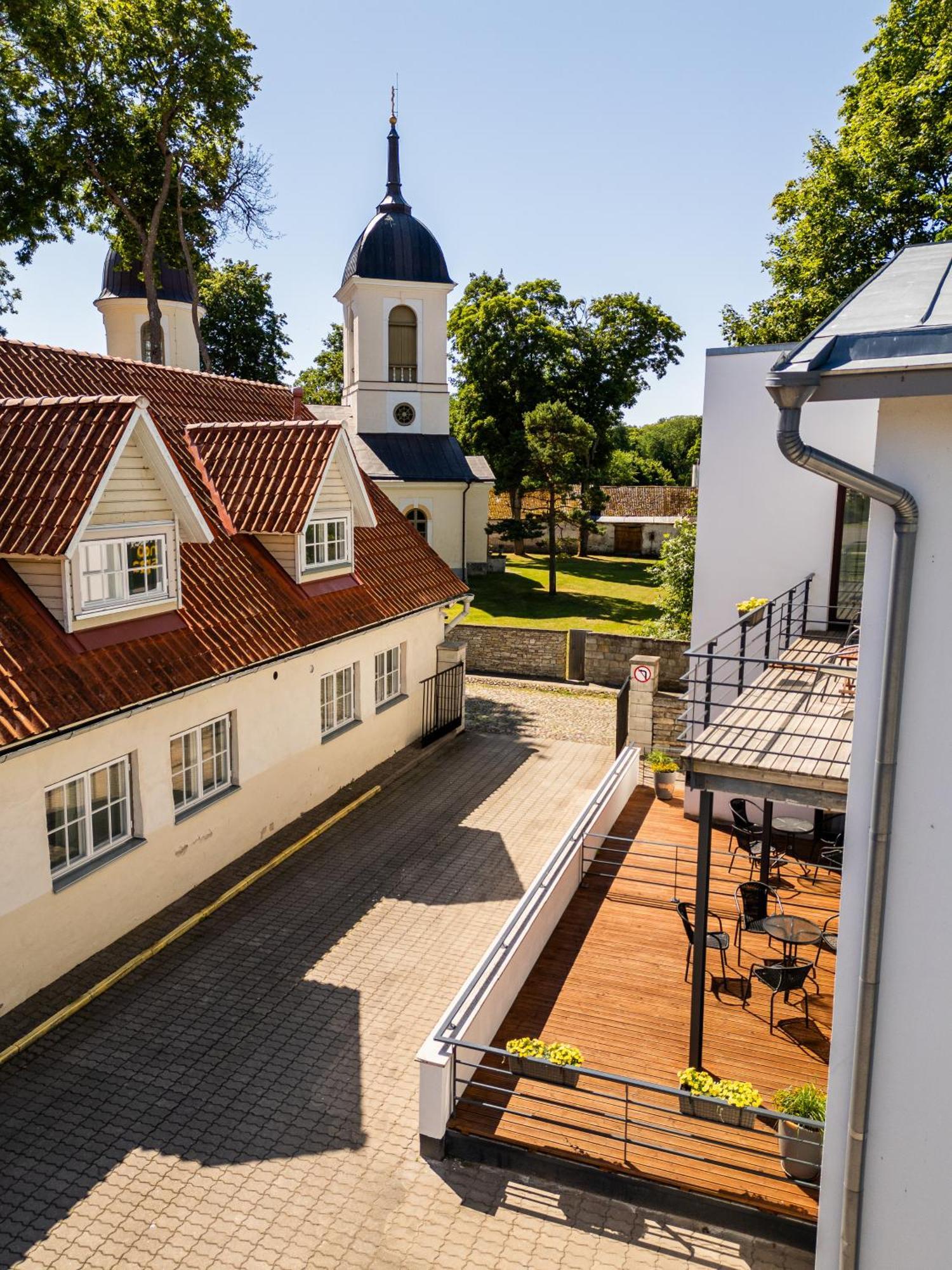 Hotel Nospa Kuressaare Exteriér fotografie